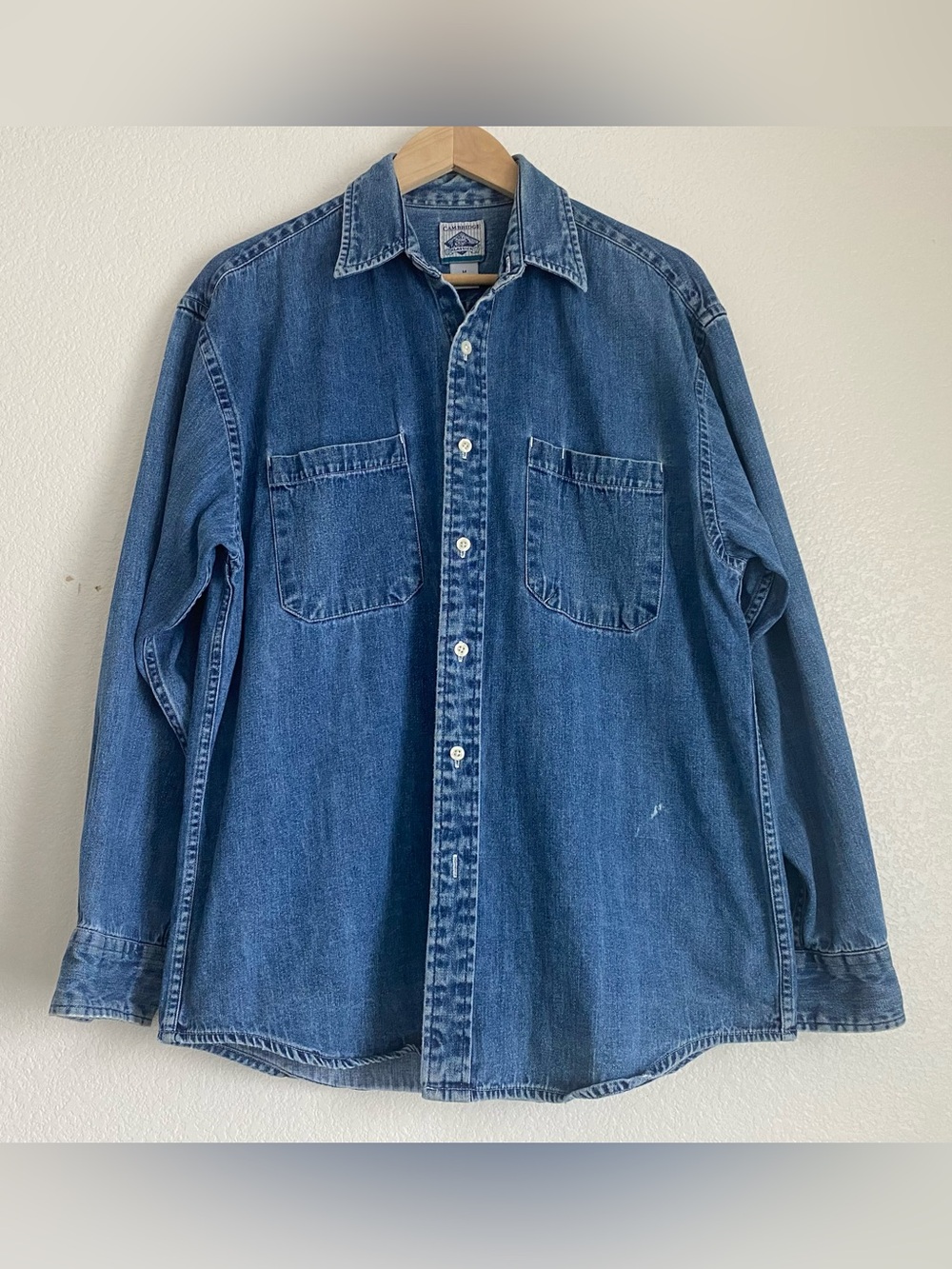 Vintage Cambridge Classics denim button down long sleeve shirt, blue, M